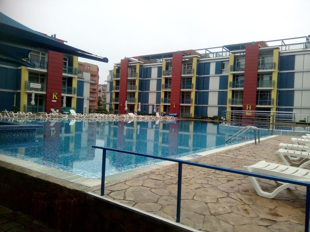 Elit 4 Apartments Słoneczny Brzeg Zewnętrze zdjęcie